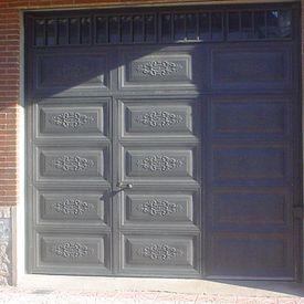 M.I.R. (Manufacturas Industriales Rodríguez) puerta de contrapesos